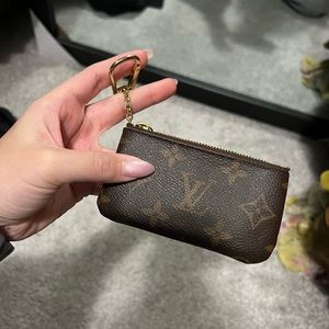 Louis Vuitton keychain wallet